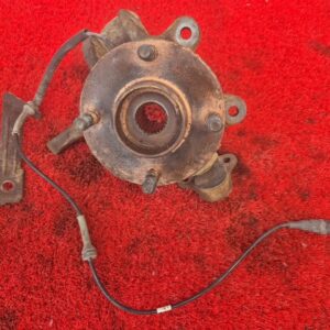 Поворотный кулак правый Ford Fusion 2007