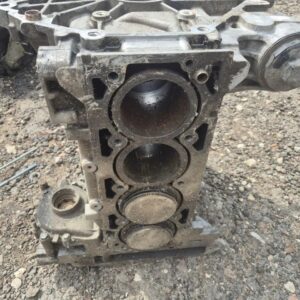 Блок цилиндров двигателя Opel Zafira A 2.2