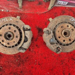 Поворотный кулаки на Opel Vectra B 1997 1.8