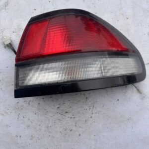 Фонарь задний правый Mazda 626 GF