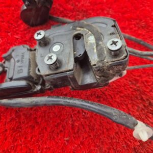 Замки двери передняя задняя Mazda 323 BJ