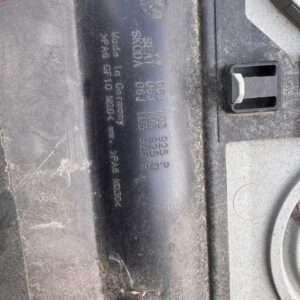 Накладкадвигателя Volkswagen Passat B6