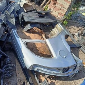 Задний правый крыло opel meriva
