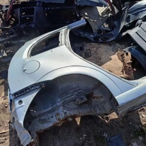 Задний правый крыло opel meriva