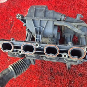 Впускной коллектор на Ford Fusion 2007 1.6