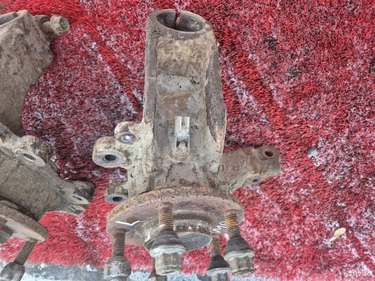 Поворотный кулаки Mazda 3 MPS 2008 Поворотный кулаки Mazda 3 MPS 2008