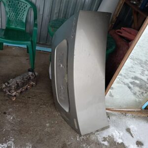 Крышка багажника Ford Mondeo 3