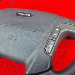 Руль на Volvo S80 2001