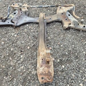 Подрамник передний Toyota Corolla e110