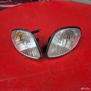 Поворотники для Toyota Corolla e110