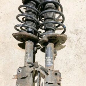 Передние стойки на Nissan qashqai j10