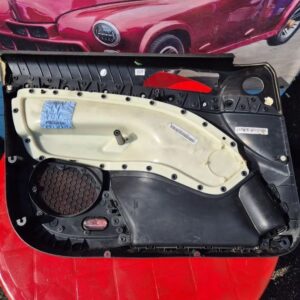 Обшивка двери передняя правая skoda octavia a5